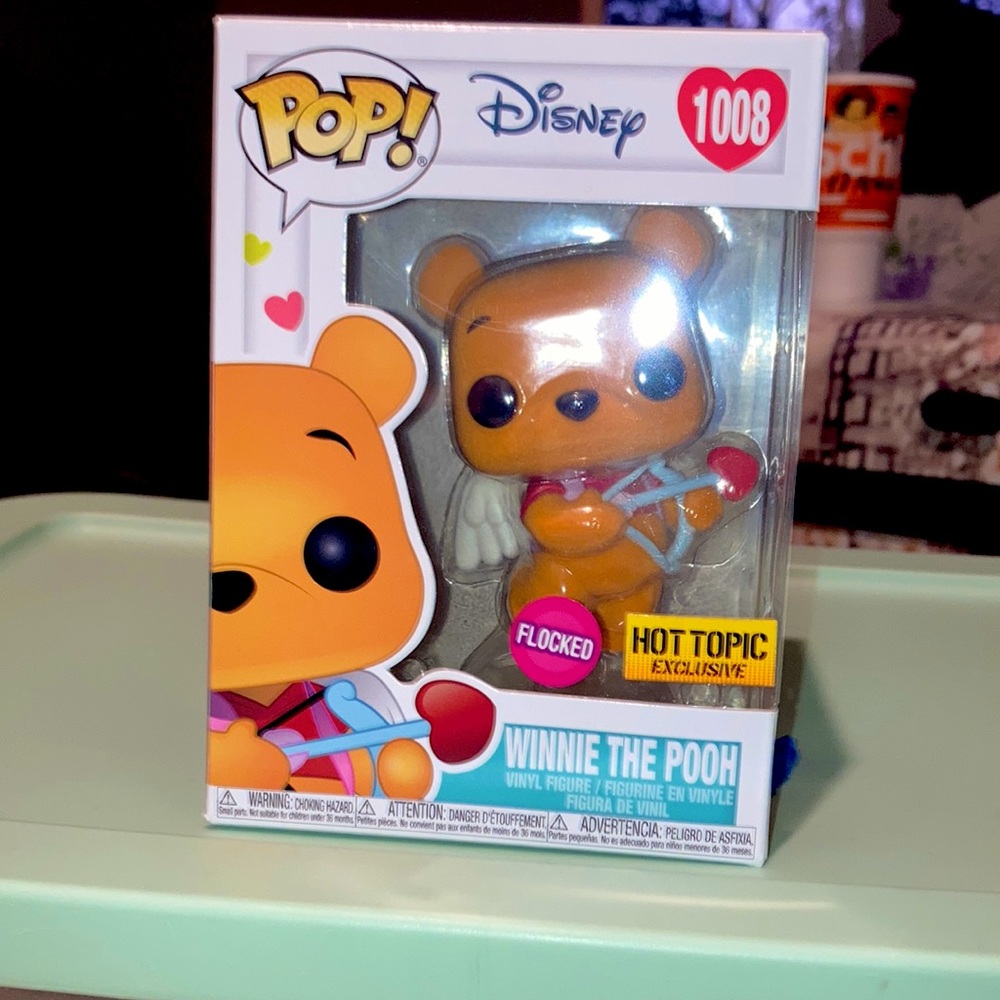 Winnie the Pooh valentines funko pop hot topic exclusive flocked never opened